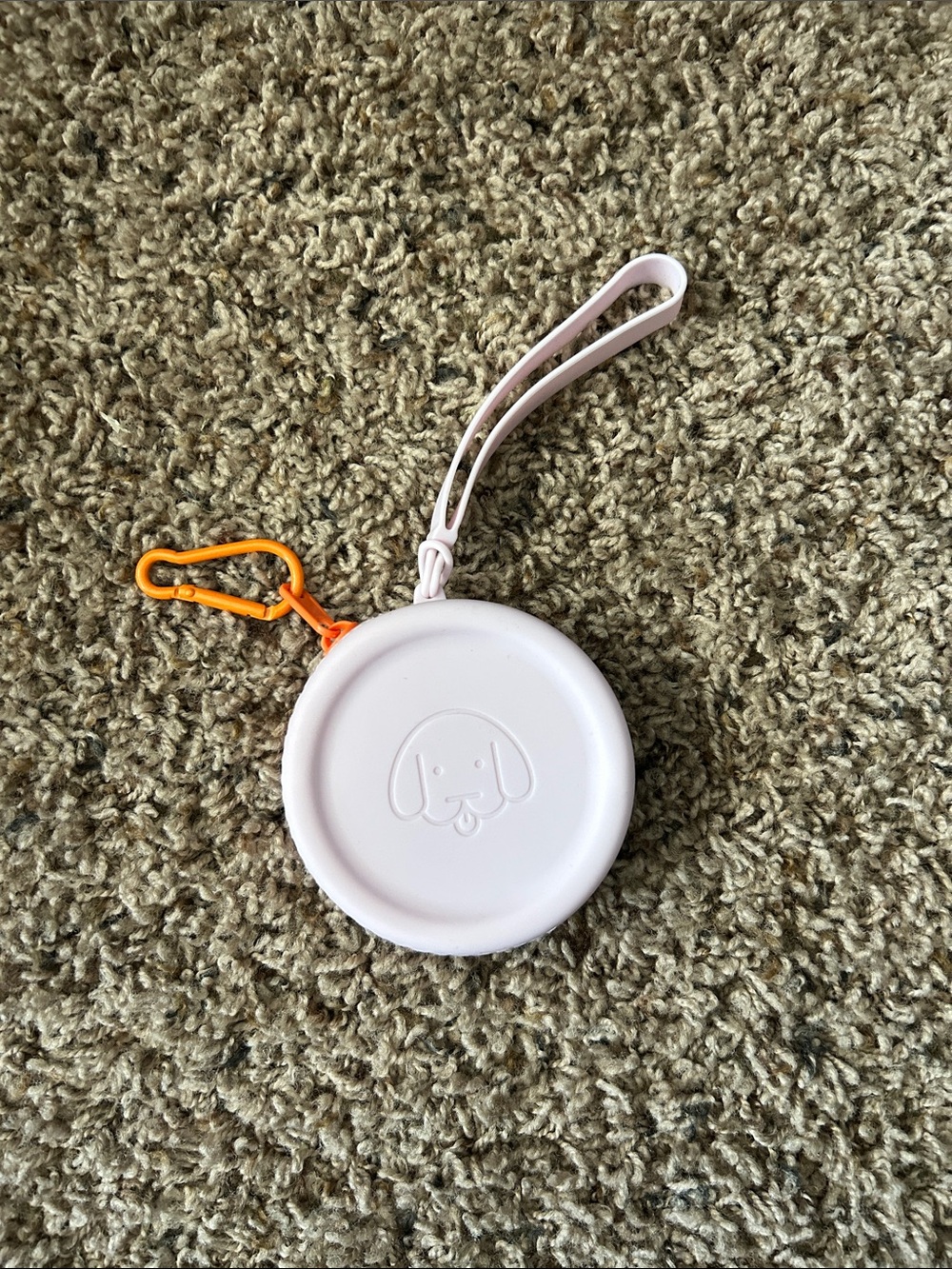 Source Unknown Pink Silicone Collapsible Dog Bowl with Orange Carabiner